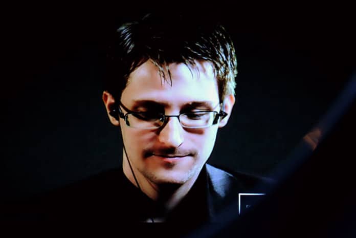 Edward Snowden no The New Yorker Festival 2014 - entrevistado por Jane Mayer