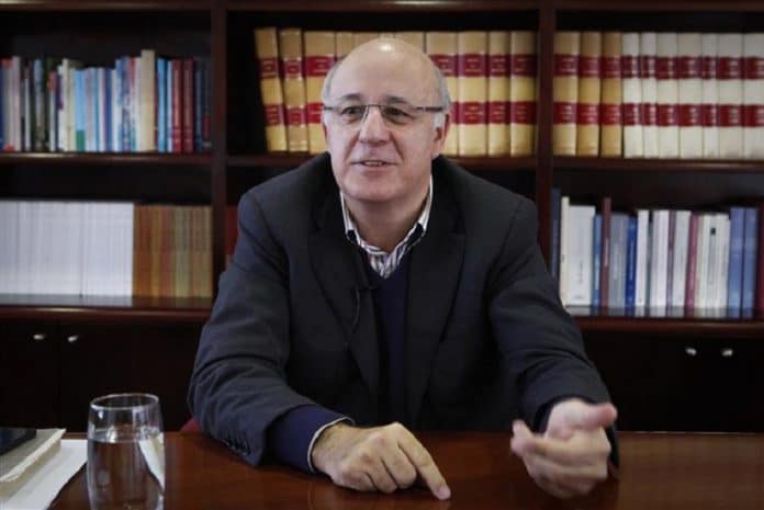 Fernando Seara, presidente da Câmara de Sintra, é o comentador desportivo mais bem pago na TVI